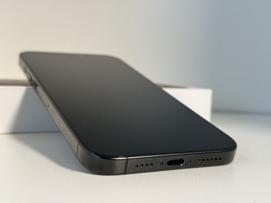 Iphone 16 pro max 256 black titanium sim + esim