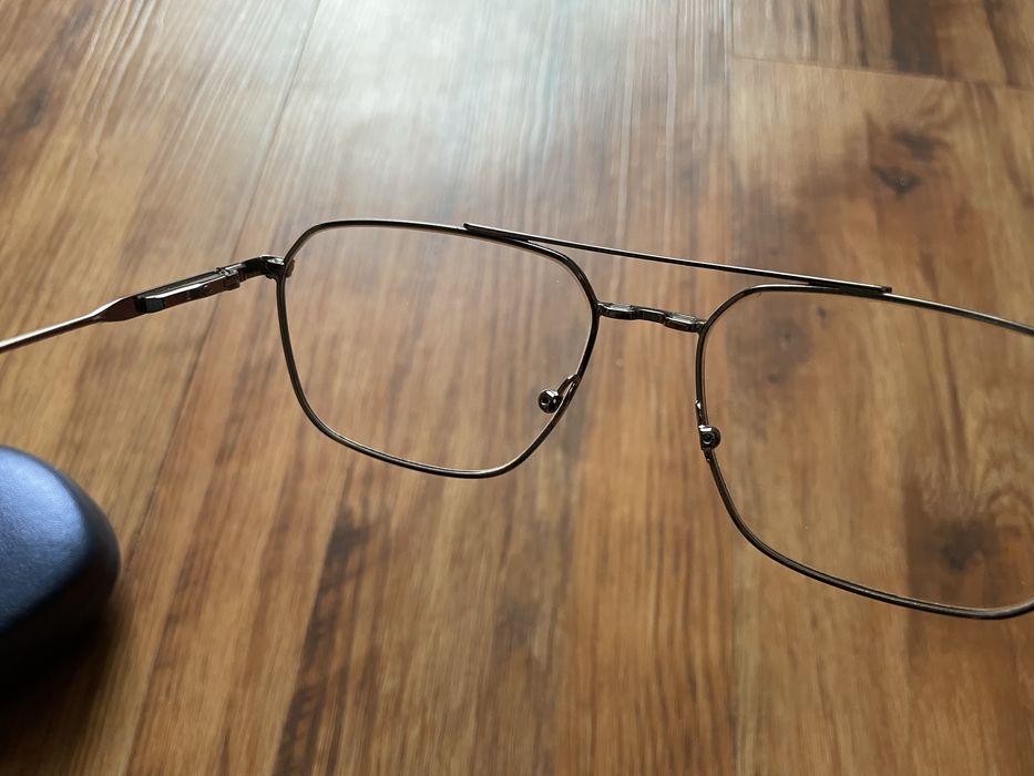 Okulary korekcyjne z ochroną przeciwsłoneczną moc +0,25