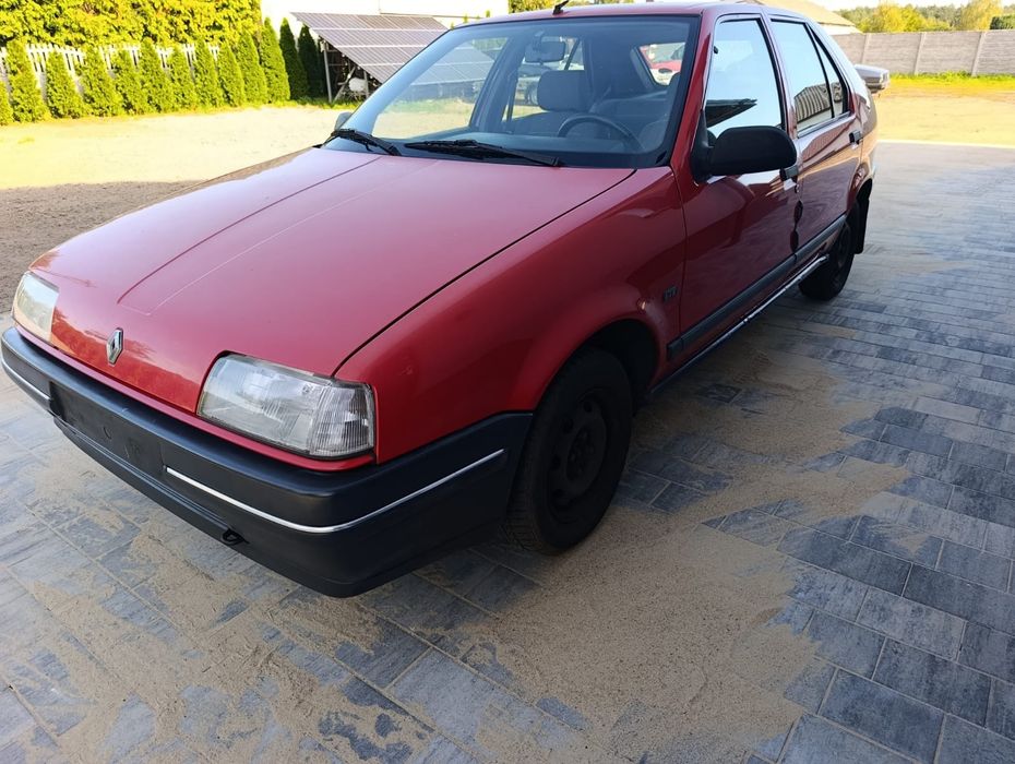 Renault 19