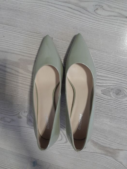 Szpilki 38 graceland