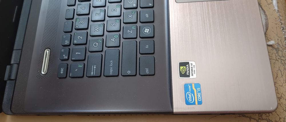 Продам Asus wt85