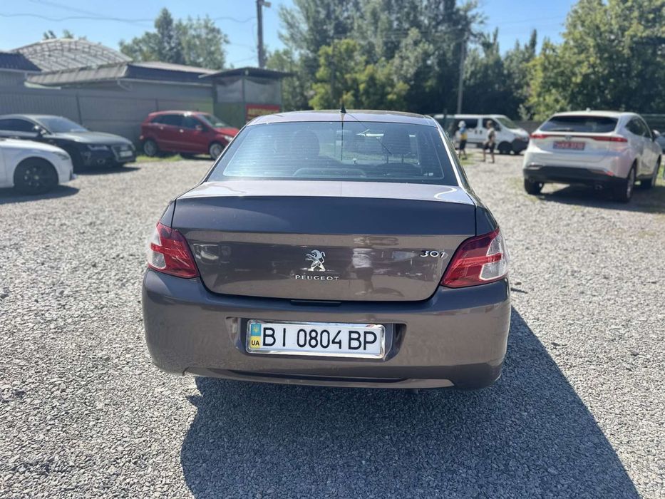 Продам Peugeot 301