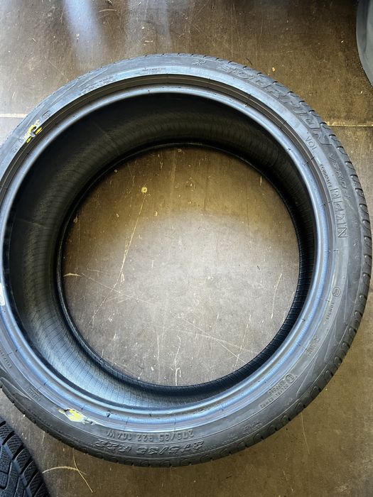 Dwie opony Pirelli scorpion verde 275/35/22