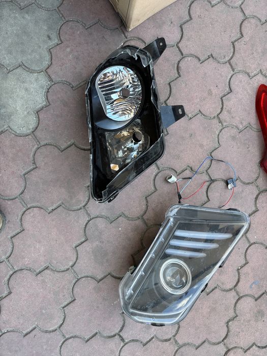 ford mustang 2012  lampa reflektor