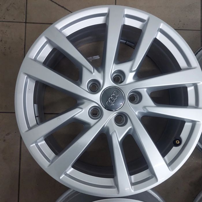 Оригінальні легкосплавні диски Audi Volkswagen Skoda R17 5×112