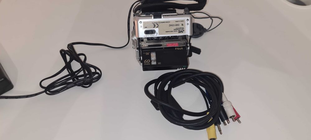 Kamera mini DV JVC GR-DX300