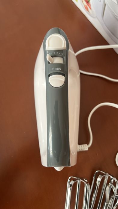 Batedeira eletrica com vaso