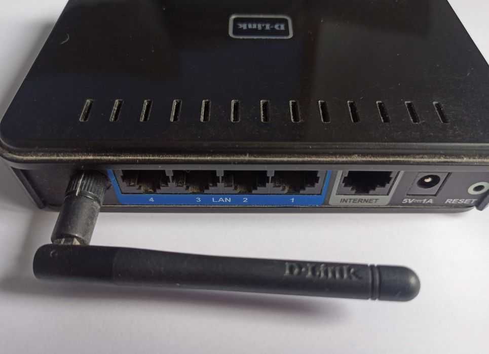 Роутер D-Link DIR-300, робочий, без блока живлення