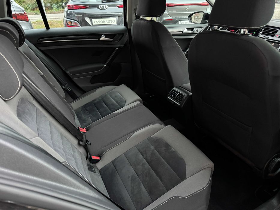 VW Golf Variant 1.6 TDi Highline DSG