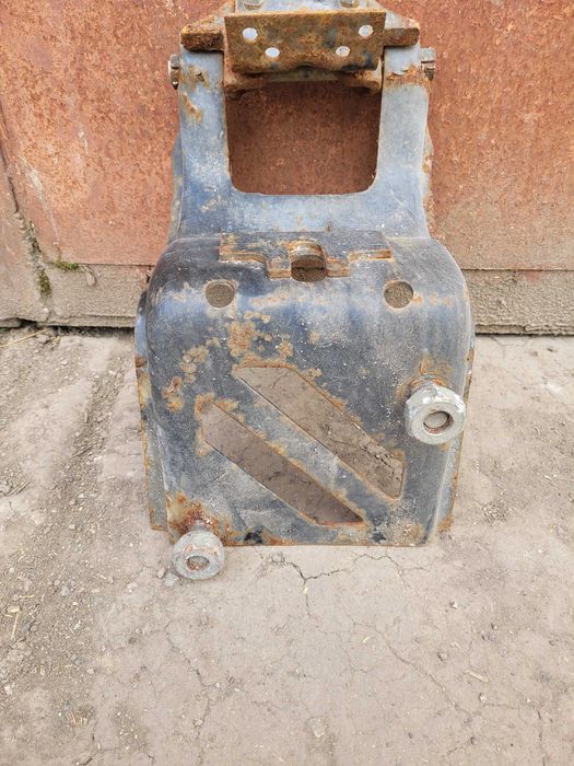 Кронштейн откидной запасного колеса ГАЗ-3306,3307,3309 ГАЗ 53 ГАЗ 66