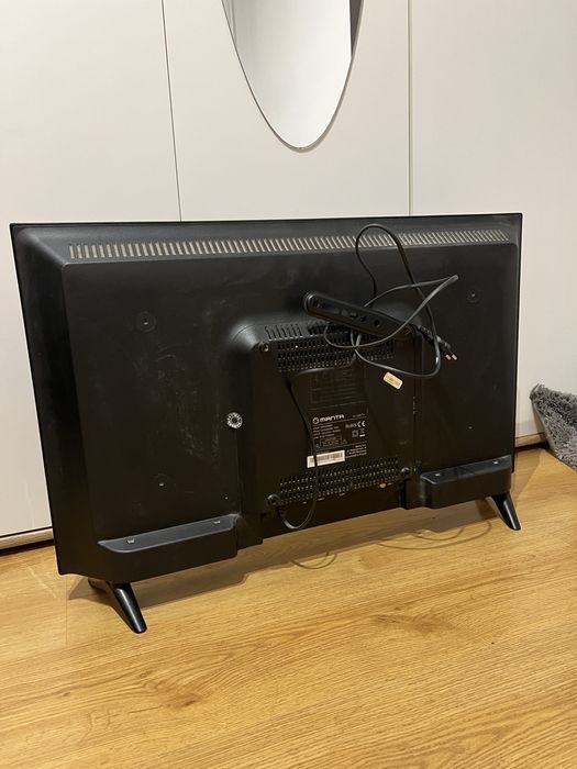 Telewizor MANTA 32 cale