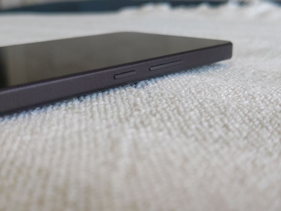 Игровой смартфон Sharp SH51D с мощным процессором Snap8Gen2, 2sim IP68 NFC 12/256