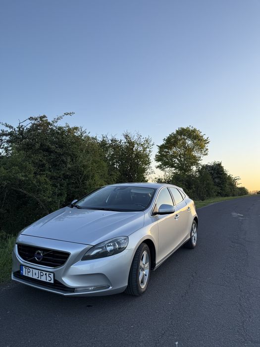 Volvo v40 D3 2.0 diesel, salon Polska
