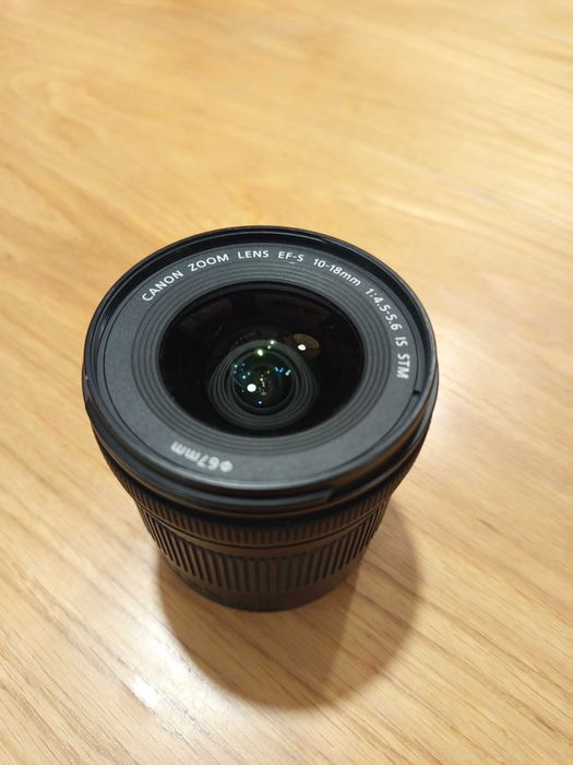 Obiektyw Canon EF-S 10-18mm f/4.5-5.6 IS STM używany