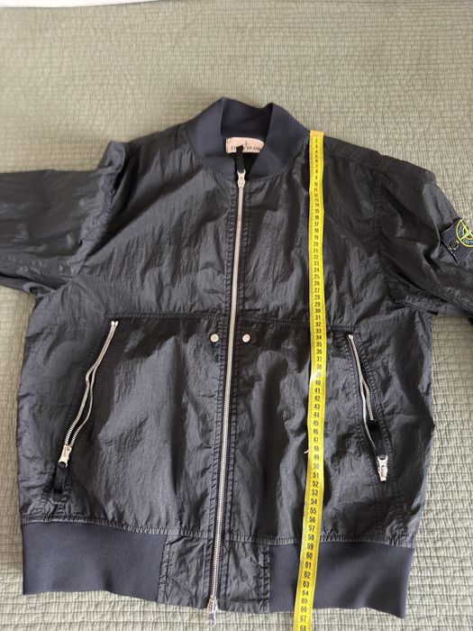 Продам куртку stone island