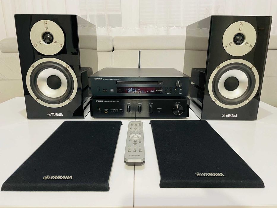 Kolekcjonerska Wieża Yamaha Grand PianoCraft MusicCast MCR-N870 D 670