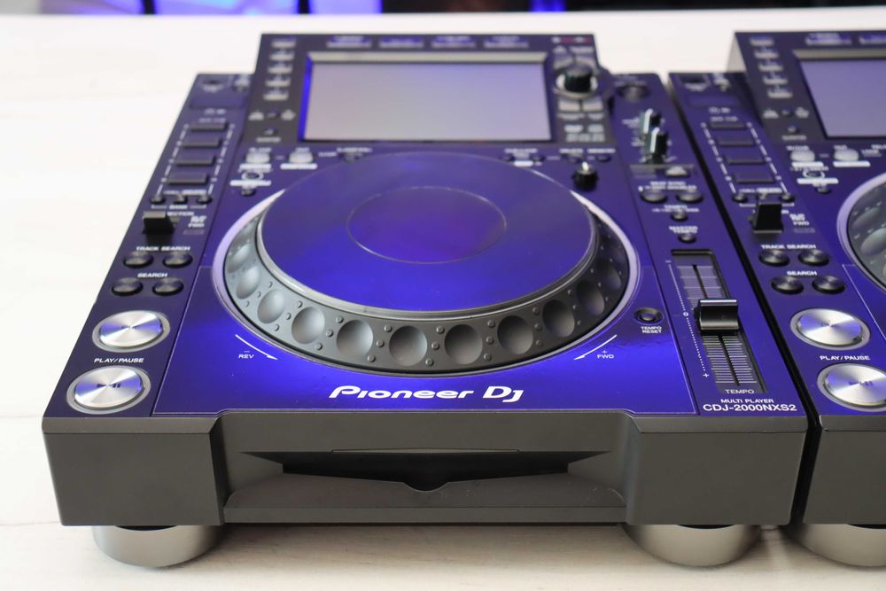 Pioneer DJ CDJ-2000NXS2 一台 CDJ-2000NXS2 (zarchiwizowane) Odtwarzacz wielofunkcyjny Pro