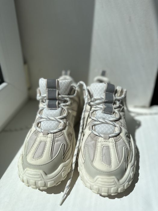 Продам Кроссовки