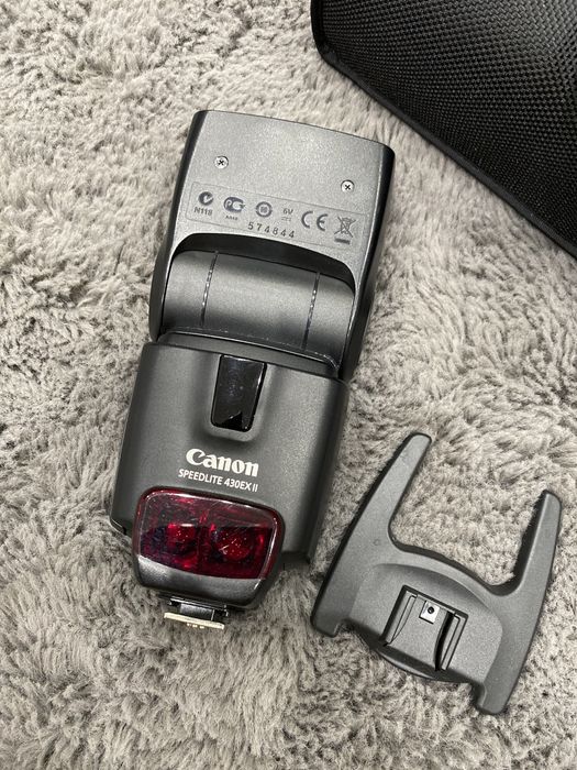 Вспышка Canon 430EX ii