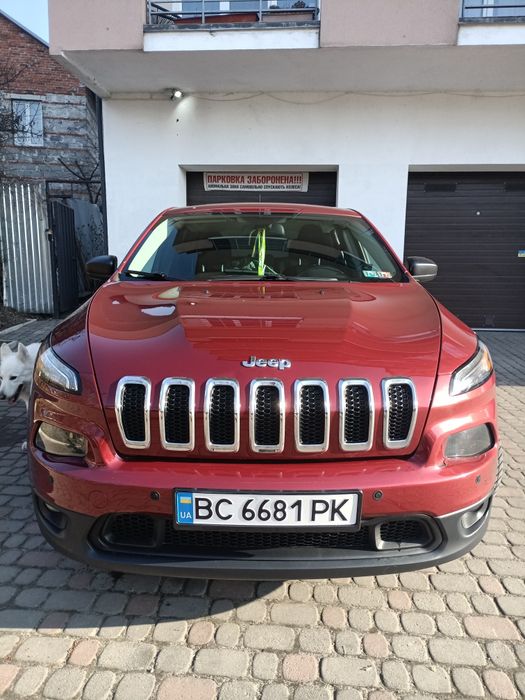 Jeep 2,4 спорт  на газу . Супер стан