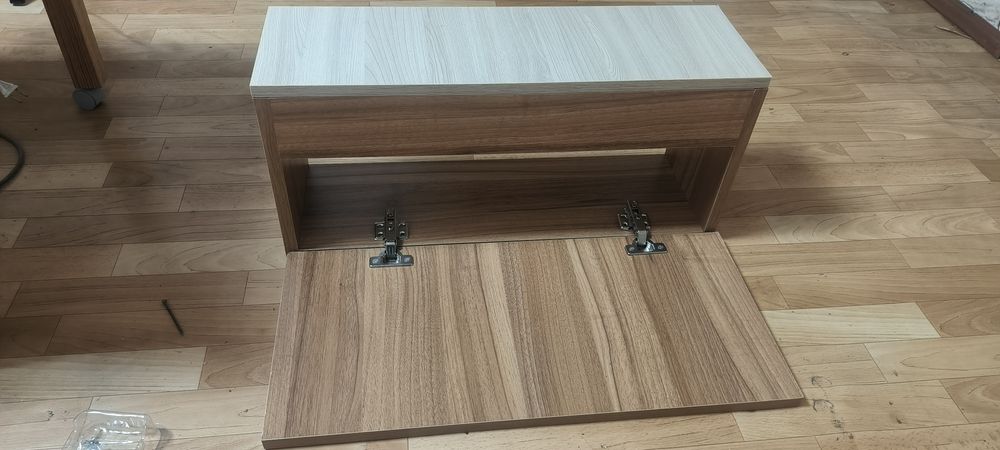 Продам навесную полочку