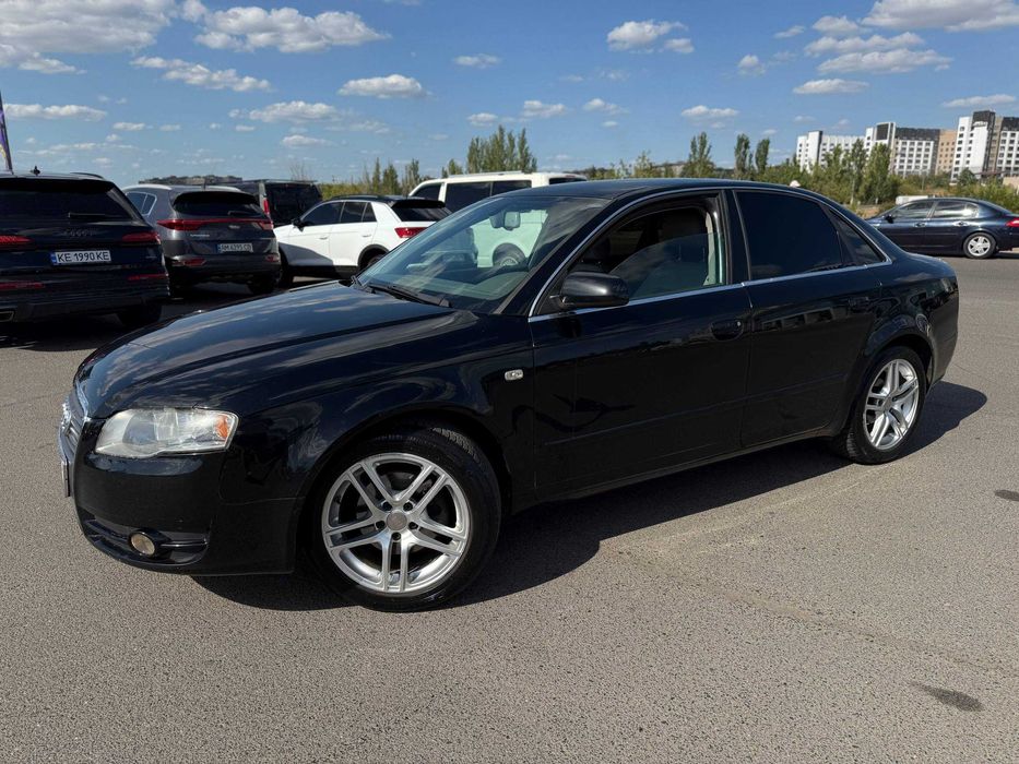 AvtoReal  Audi A4 B7 2005
