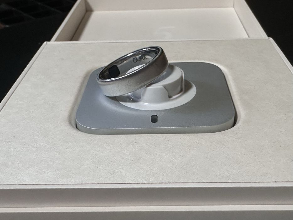 Oura Ring 5 rozmiar 11, Brushed Silver (droższa wersja)