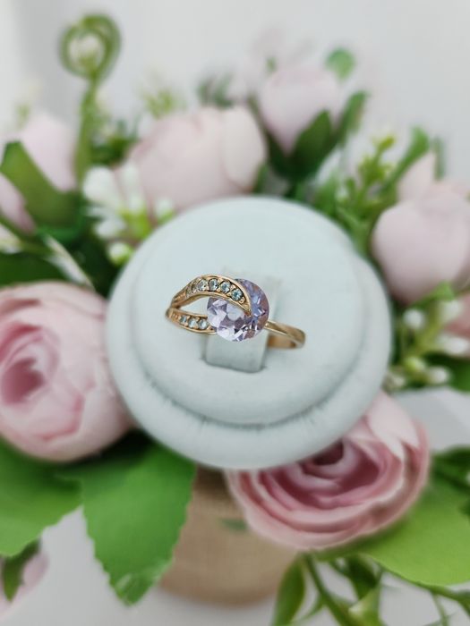 Золота каблучка 585 проби