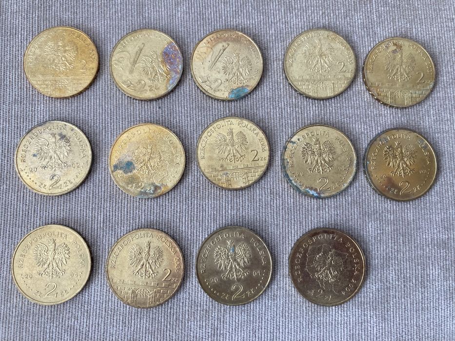 14 sztuk monet po 2 złote