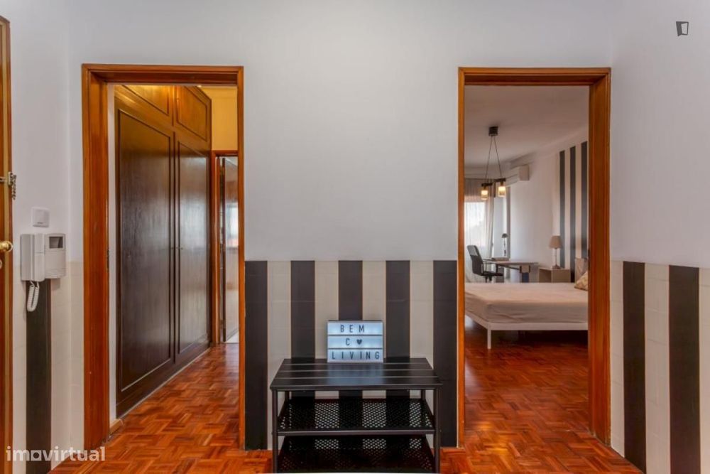 Apartamento com 4 quartos - localizado em Alvalade Lisbon