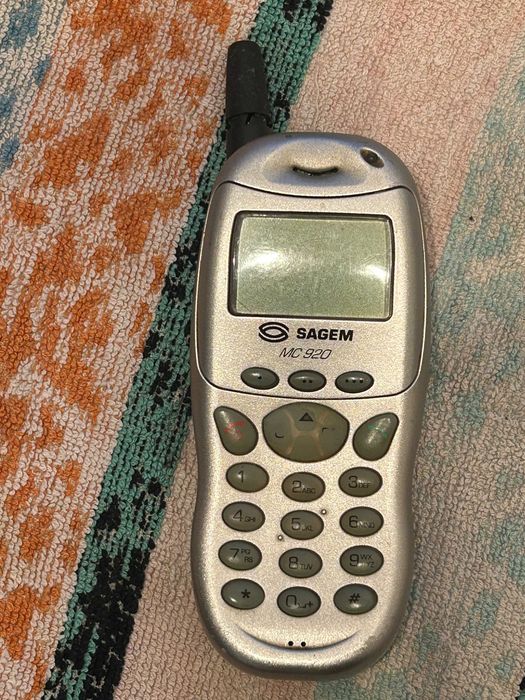 Sagem 920 z ładowarką