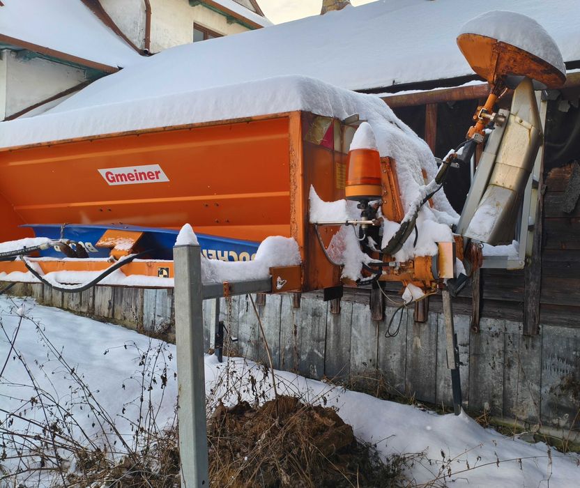 piaskarka posypywarka unimog u20