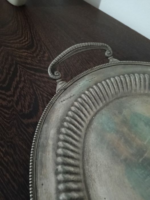 Bandeja em casquinha muito elegante em excelente estado 60cm/38cm