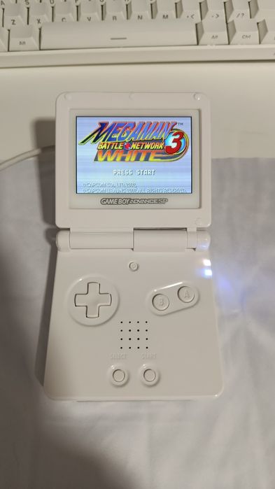 Game Boy Advance SP +  ecrã IPS + mod USB-C