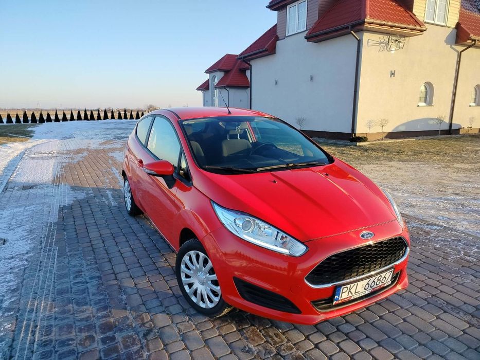 Ford fiesta benzyna 16 r bardzo ładna !!!