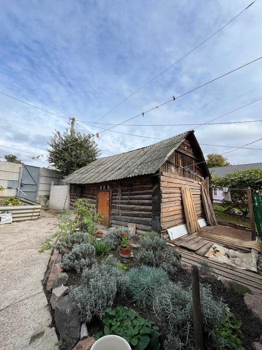 Продається частина будинку по вул. Народного Руху, з ділянкою. LD