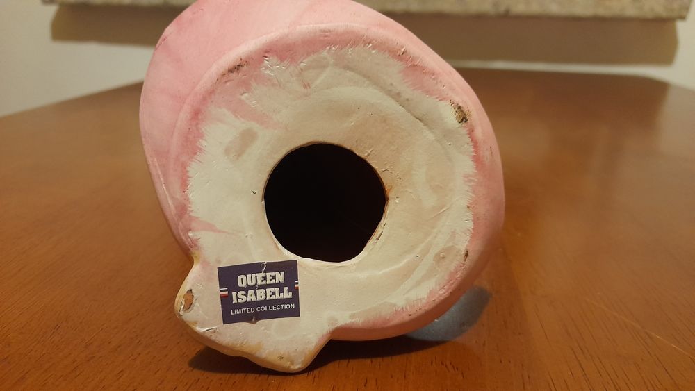 Figurka angielskiego producenta Queen Isabell.
