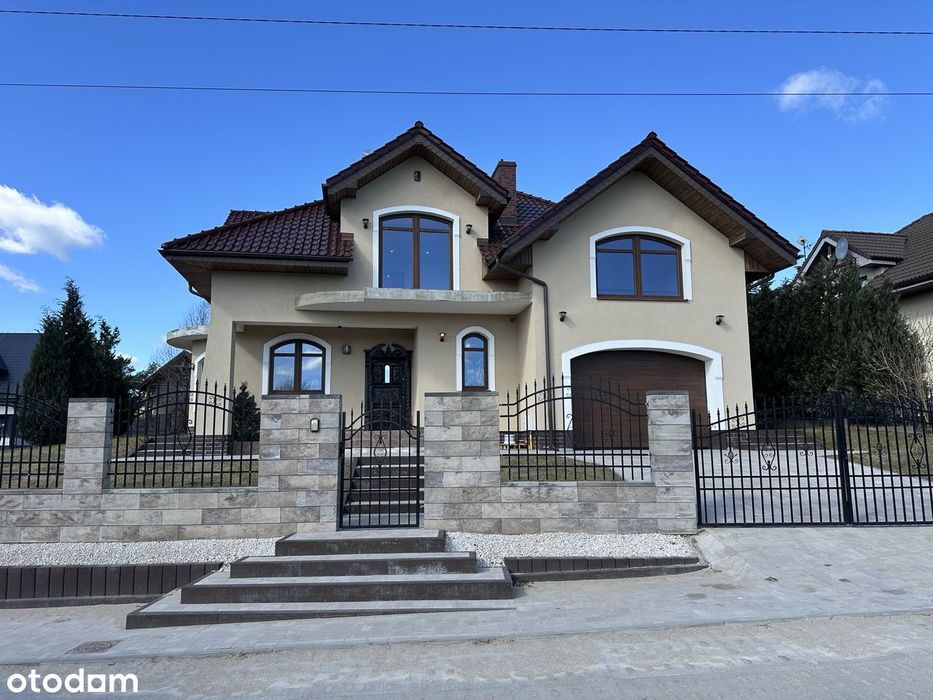 Stylowy Dom z widokiem na jezioro. Całkowicie odnowiony.