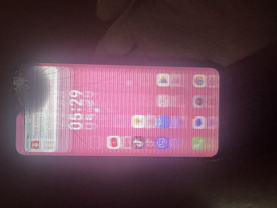 Honor майже новий але побили екран