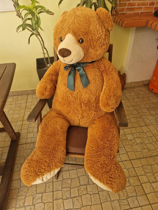 Urso de peluche com 110 cm