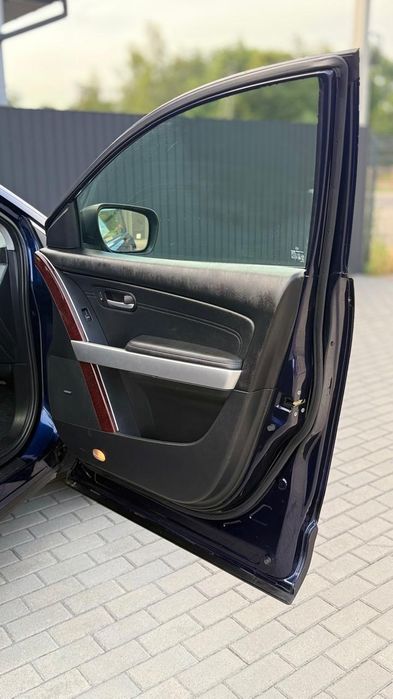 Продам Mazda CX9 з рідним пробігом.