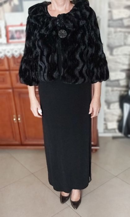 Elegancka piękna sukienka długa.