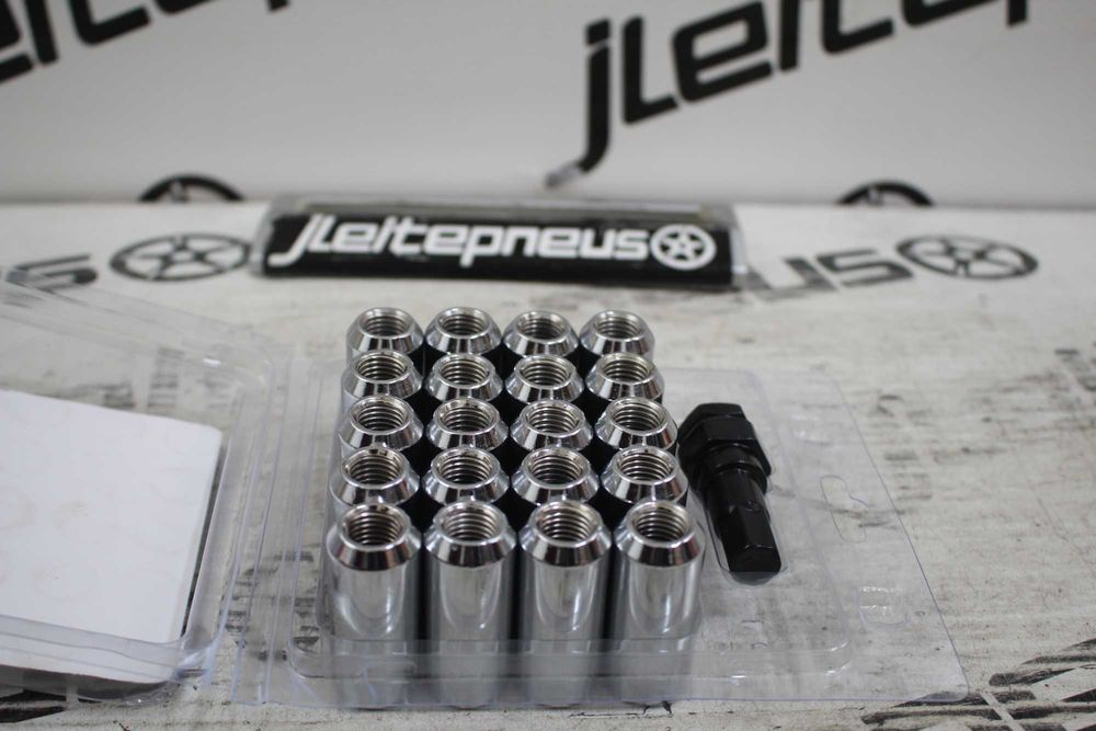 Set of SILVER LONG imbus lug nuts 12x1,5 + Key