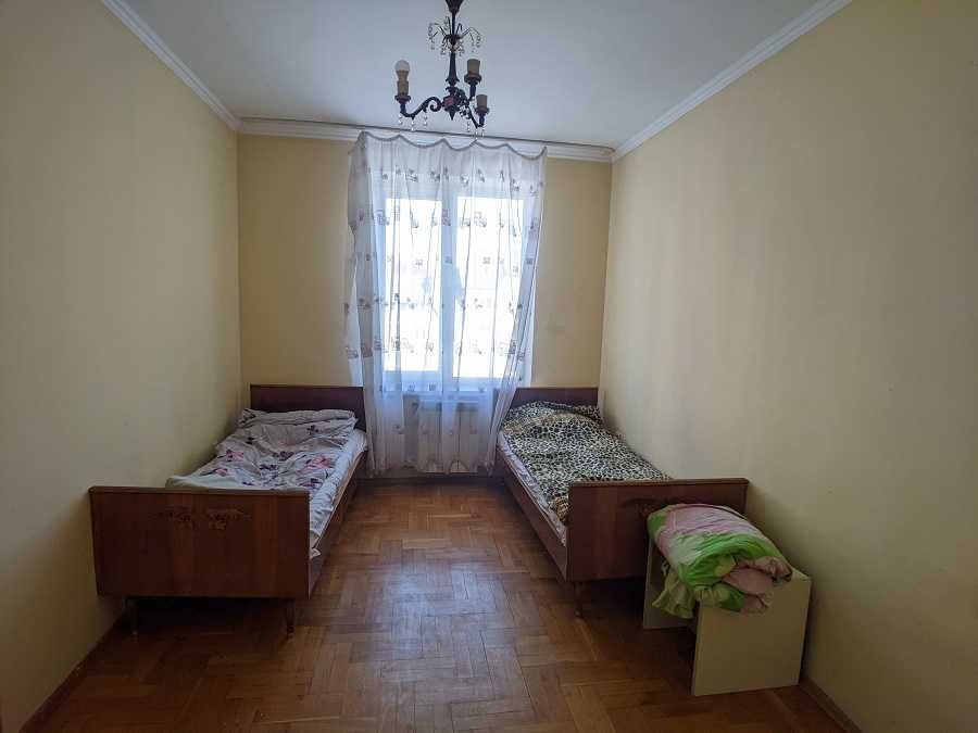 Продаж квартири на вул. Шептицького