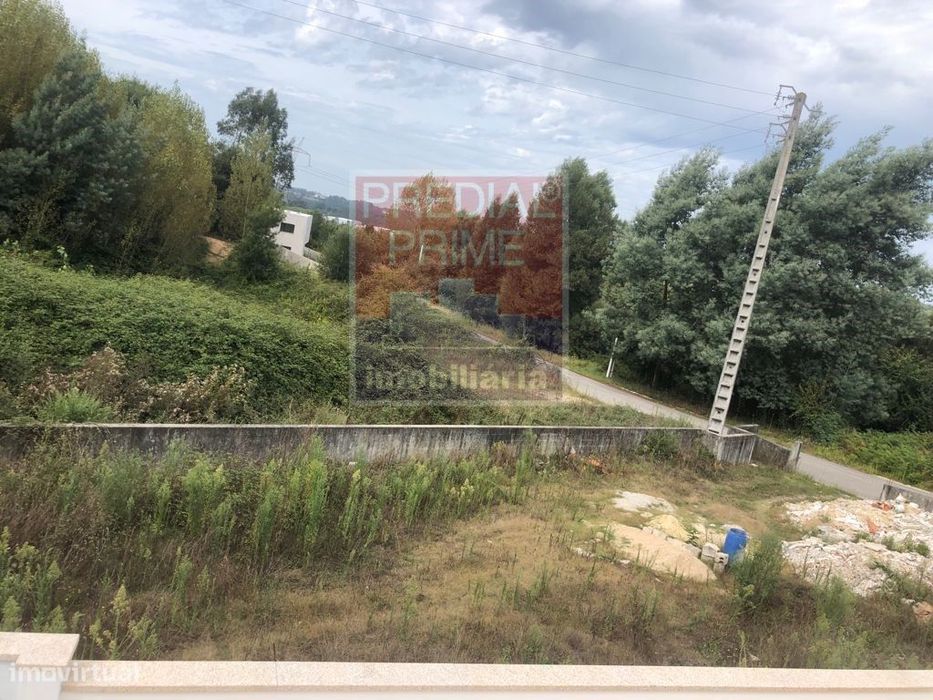 Terreno plano para construção em Macinhata da Seixa — Oliveira De Azeméis, Santiago De Riba-Ul, Ul, Macinhata Da Seixa E Madail, Aveiro