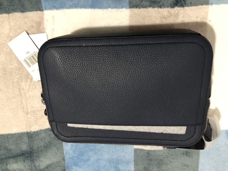 Mala tiracolo unisexo Michael Kors Hudson azul marinho