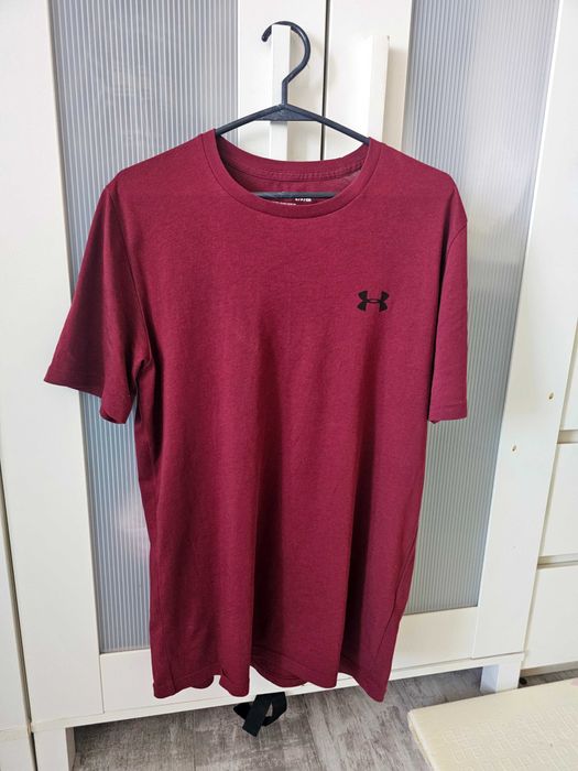 Under Armour – stylowa koszulka sportowa | S | bordowa | świetny stan