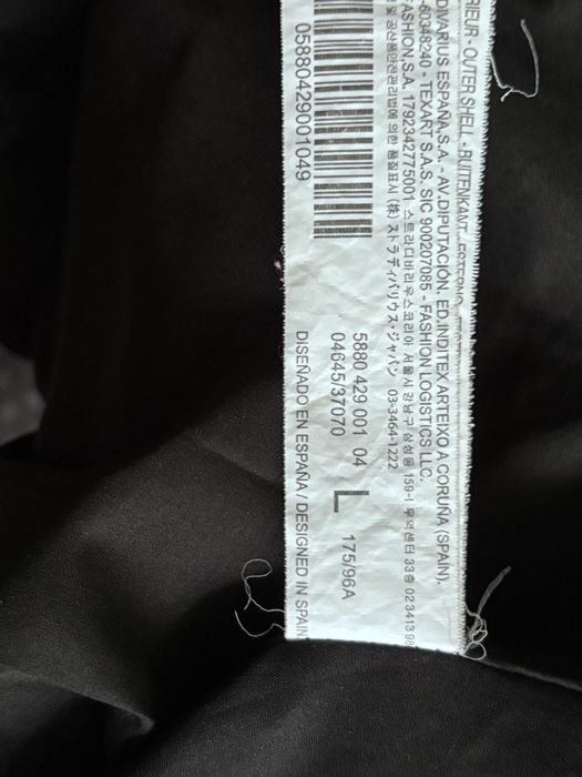 Стьобане чорне пальто з капюшоном +рукавички