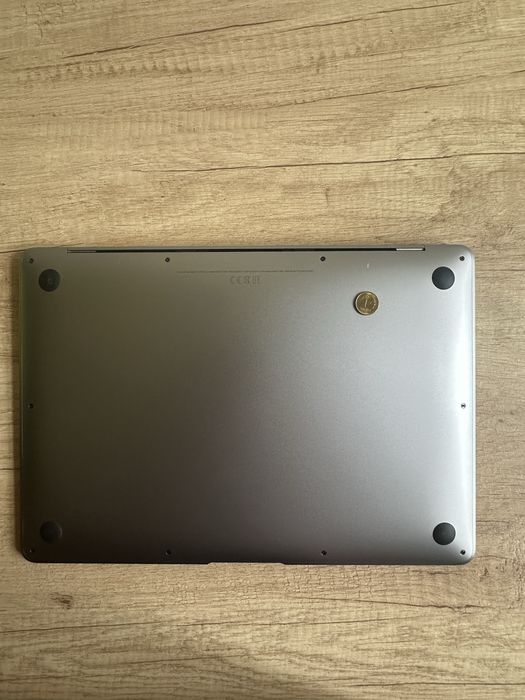MacBook Air 13" M1 / 16GB RAM / 512GB SSD / Bateria 96% / Stan BDB