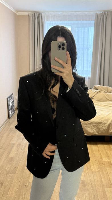 Дуже гарний вовняний піджак жакет з камінням від бренду Schild